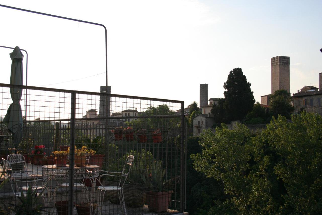 Mini Appartamento "Il Nido Del Picchio" Ascoli Piceno Bagian luar foto